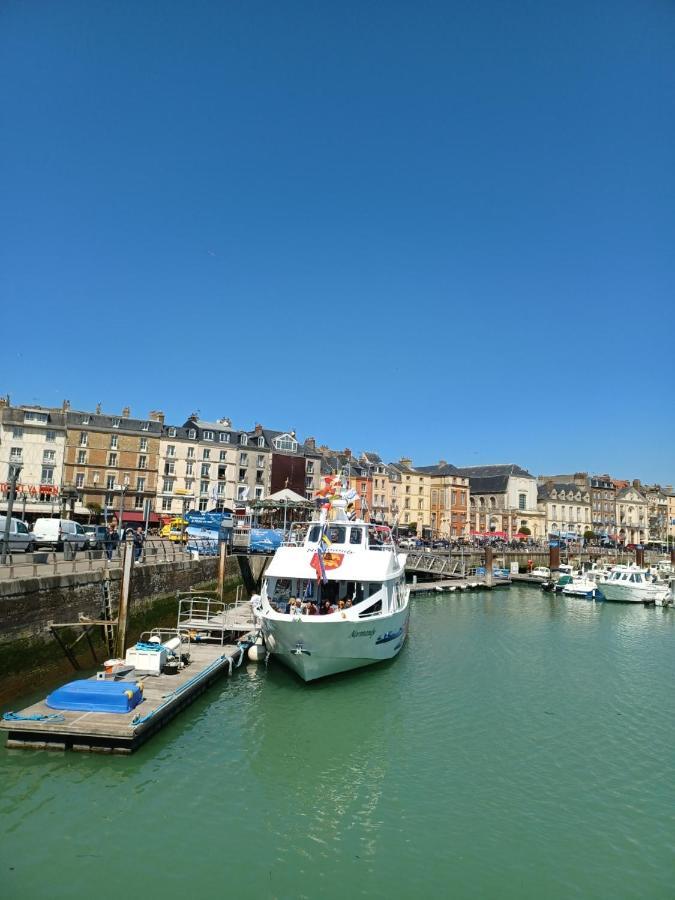 Bleu D'Arques Appartement Lumineux Et Calme Dieppe Esterno foto